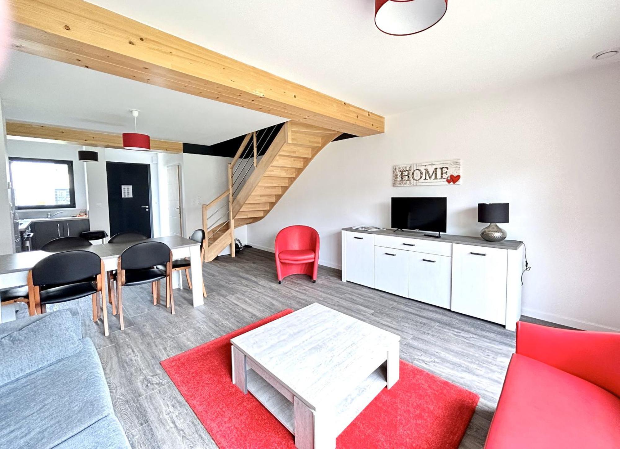 Du Vignoble A L'Atlantique - Residence Montifault Gites Du 2 Au 3 Pieces Le Pallet المظهر الخارجي الصورة