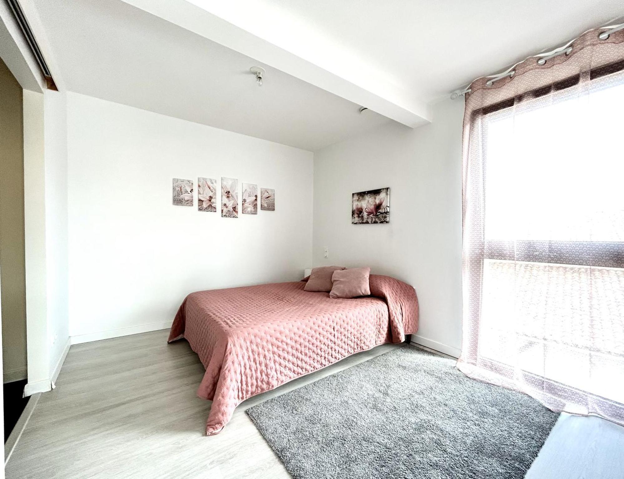 Du Vignoble A L'Atlantique - Residence Montifault Gites Du 2 Au 3 Pieces Le Pallet المظهر الخارجي الصورة
